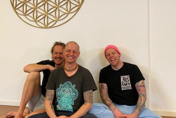 Patrick, Caitanya und Robert Retreat