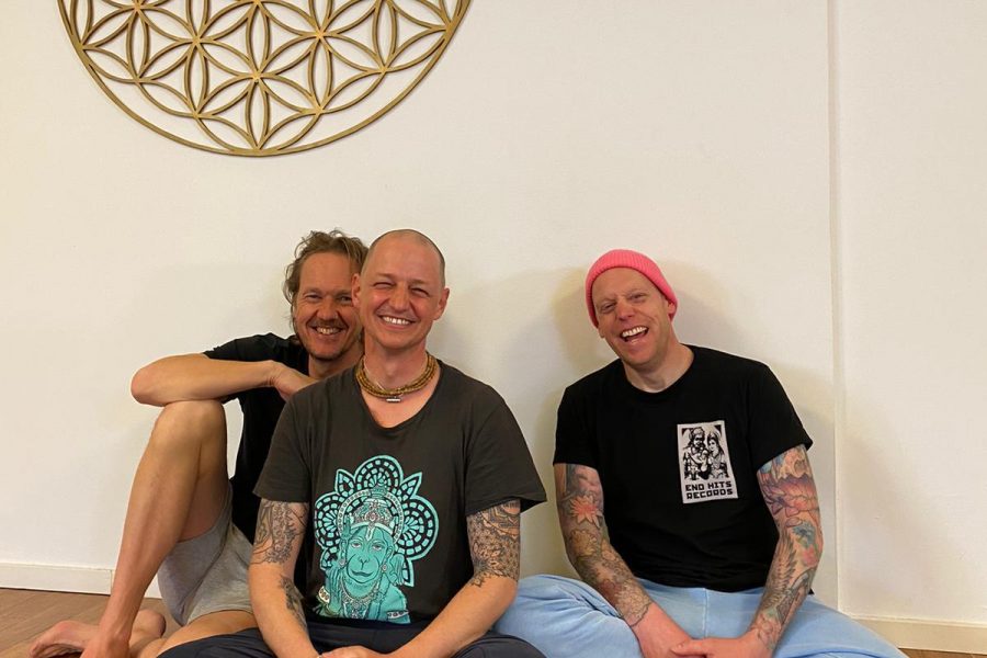 Patrick, Caitanya und Robert Retreat