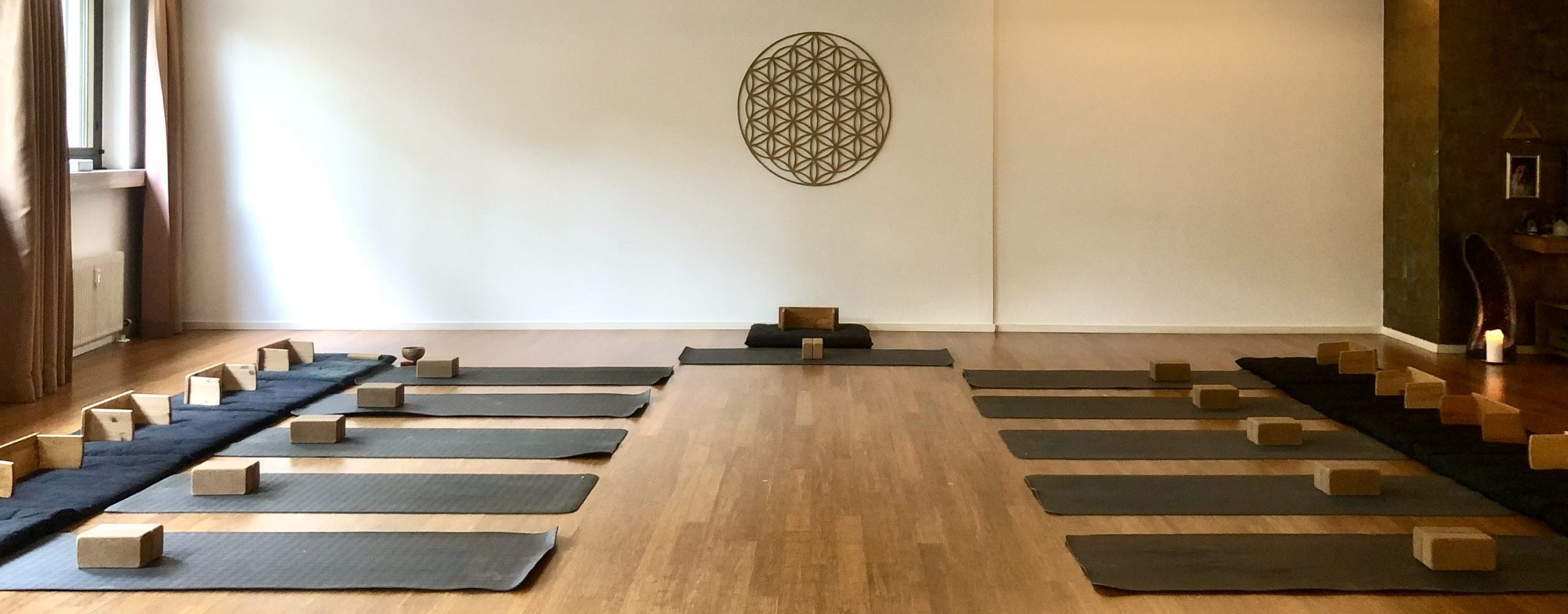 fre:e practice: Yoga, Qi Gong/Tai Chi & Zen Meditation mit Manu Binninger